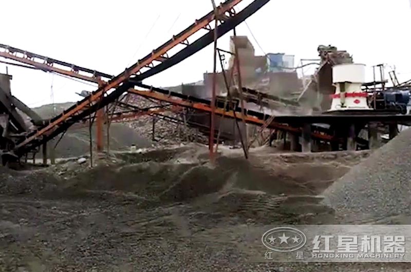 移动圆锥式破碎机现场 移动圆锥式破碎机现场