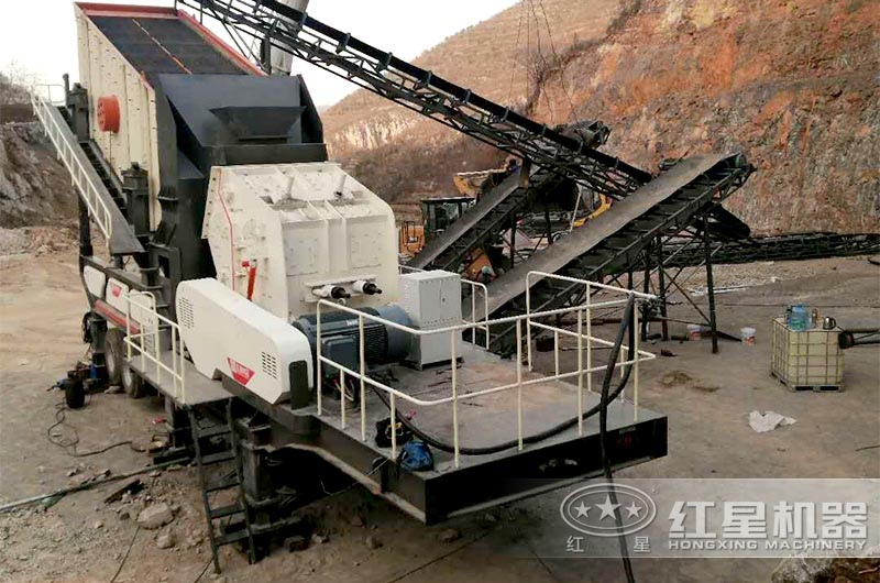 移动反击破碎机安装现场 移动反击破碎机安装现场