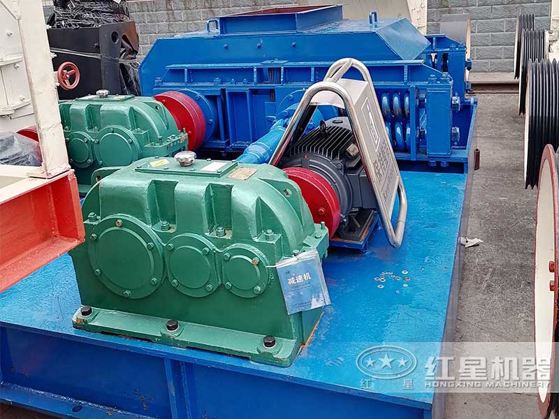 大型狼牙双齿辊破碎机 大型狼牙双齿辊破碎机