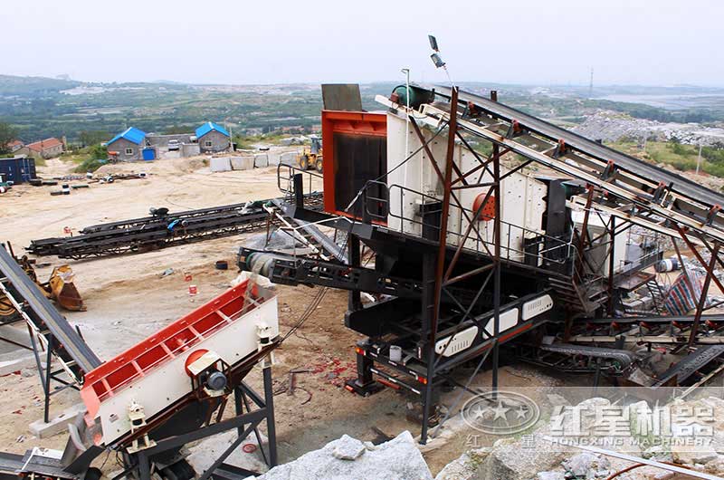 轮胎移动筛分站设备现场 轮胎移动筛分站设备现场